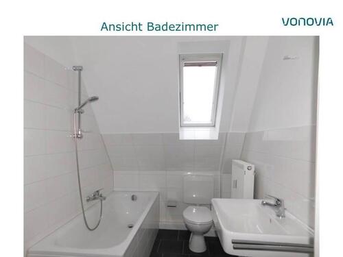 Foto - Über den Dächern des Eltingviertel: 2-Zi.-DG-Whg. mit Zentralheizung!