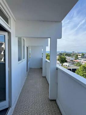 Foto - Helle 3 Zimmer Wohnung mit Balkon, EBK & S-Bahn nahe in Frankfurt