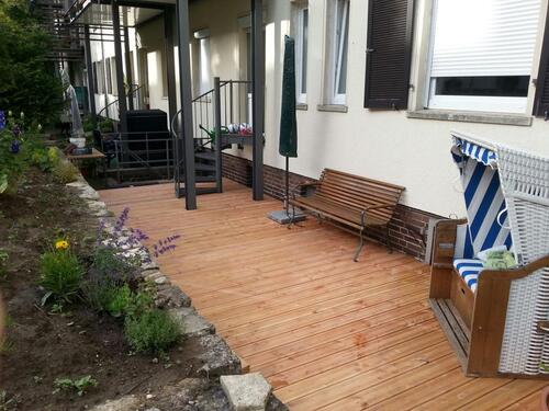 Foto - Renditeobjekt: 4 Zimmer im EG, modernisiert + Terrasse