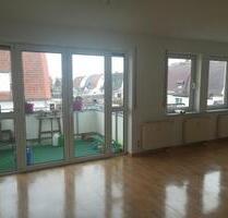 sehr schöne gr 4 RWE mit Balkon - Riesa Neuweida