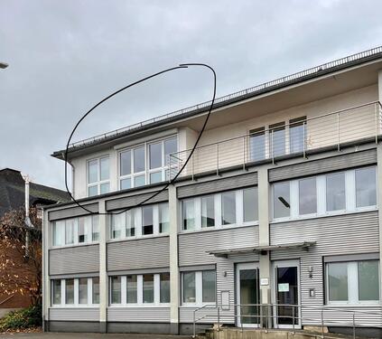 Foto - Büro-Agenturflächen und separater Wohnbereich auf 2 Ebenen