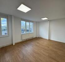 22m² Büro Kanzlei OFFICE CENTER inkl. KLIMA, Glasfaser und Nebenkosten ALLin! viele Parkplätze! - Willich