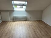 Foto - 3 Zimmer DG Wohnung - 725,00 EUR Kaltmiete,