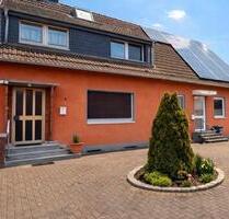 Raumwunder am Rhein nahe Düsseldorf: ca. 164 m² (6 Zimmer) auf 2 - Duisburg Huckingen
