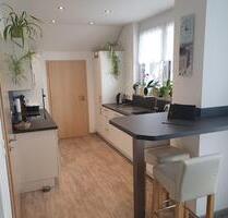 Gemütlich und modern: 3-Zimmer-Dachgeschosswohnung in Buchloe