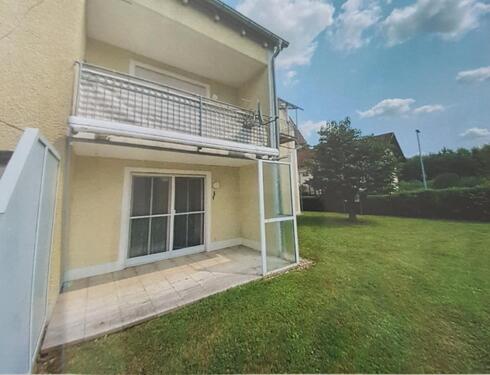 Foto - Schöne 2-Zimmer-Erdgeschoßwohnung-Terrasse-Stellplatz-EBK