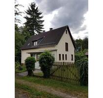 Freistehendes Einfamilienhaus mit großem Potenzial - Rösrath