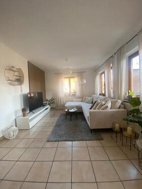 Foto - 2,5-Zimmer Wohnung mit Balkon und Carport 