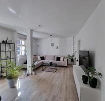 Altbauwohnung - 465,00&nbsp;EUR Kaltmiete, ca.&nbsp; 69,00&nbsp;m&sup2; in Bad Königshofen im Grabfeld (PLZ: 97631)