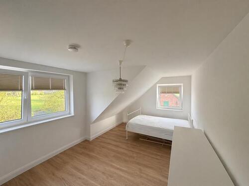 Foto - 3.5 Zimmer Dachgeschoßwohnung zur Miete in Quickborn