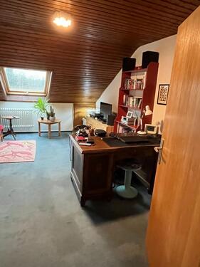 Foto - 1 Zimmer Dachgeschoßwohnung zur Miete in Neu-Isenburg