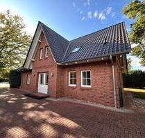 Modernes Friesenhaus,182qm Wfl., 5 Zimmer, Wärmepumpe, von Privat - Bargteheide