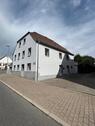 Foto - Freistehendes Einfamilienhaus mit Einliegerwohnung und Garage
