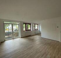 Renovierte 1-Zimmer-Wohnung mit Balkon in Wissen