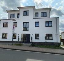 Neubauwohnung mit Balkon und Einbauküche - Berge