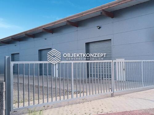 Foto - Lagerhalle mit ca. 250 m² Nutzfläche, Rolltor & optionalem Außenbereich