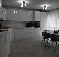 Neuwertige 3,5 Zimmer Maisonettenwohnung mit Einbauküche + Garage - Neuenstadt am Kocher