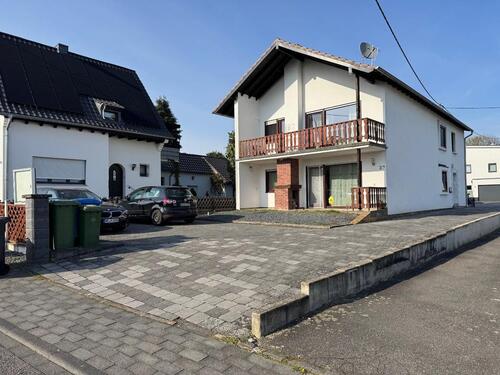 Foto - Gepflegtes Zweifamilienhaus in Neuwied – 220 m² Wohnfläche