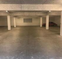 EinstellplätzeGaragen für Sportwagen und Oldtimer Wilferdinger H - Pforzheim Brötzingen