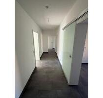 Moderne 4-Raumwohnung mit sonnigem Balkon und Abstellkammer - Eisenach