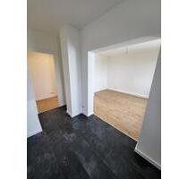 Großzügig wohnen: 5 Zimmer | 2 Balkone | Traum-Masterbad - Bitterfeld-Wolfen