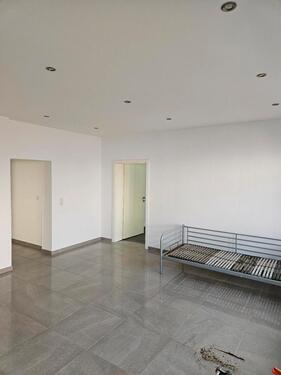 Foto - Wohnung 3ZKB - 1.120,00&nbsp;EUR Kaltmiete, ca.&nbsp; 85,00&nbsp;m&sup2;