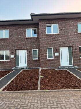 Foto - 4 Zimmer Doppelhaushälfte in Hammah