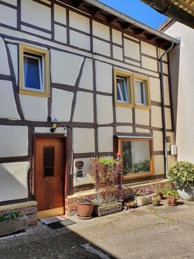 Foto - Einfamilienhaus mit großem Ausbaupotenzial in Bonn-Lannesdorf