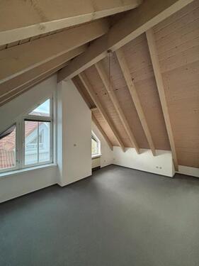 Foto - 2 12 Zimmer Maisonette Wohnung - 1.020,00&nbsp;EUR Kaltmiete, ca.&nbsp; 63,00&nbsp;m&sup2;