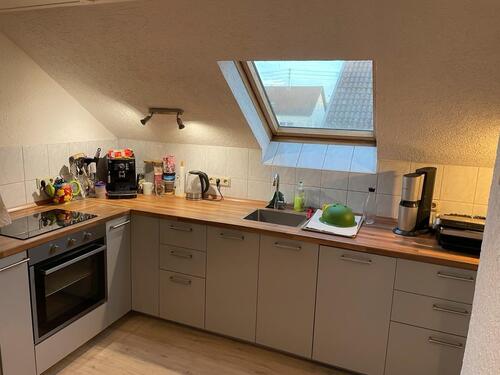 Foto - Gemütliche Dachgeschosswohnung - 470,00 EUR Kaltmiete,