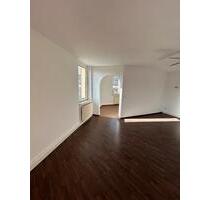 Helle 2-Raum-Wohnung, 59 m² im 2.OG - ruhige Zentrale Lage - Naumburg (Saale)