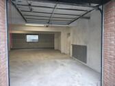 Foto - Große Gewerbefläche: 2 Garagen, 150 m² Keller & Büro