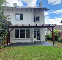 Moderne Doppelhaushälfte mit schönem Garten in Schwieberdingen