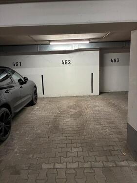 Foto - Tiefgaragen Stellplatz - 80,00 EUR Miete,