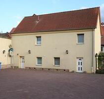 schöne 3-Raum Wohnung im Zentrum mit Stellplatz - Bad Lauchstädt