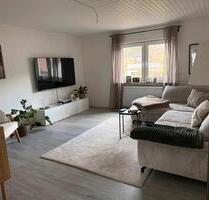 Helle 3 Zimmer Wohnung auf 2 Etagen mit Garten und Stellplätzen - Steinau an der Straße