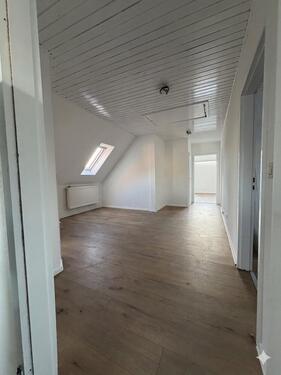 Foto - 3Zimmer-Dachgeschosswohnung in Achim – Bremer Straße zu vermieten