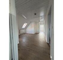 3Zimmer-Dachgeschosswohnung in Achim – Bremer Straße zu vermieten