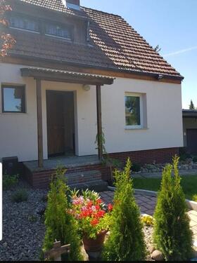 Foto - Doppelhaus-Hälfte - 2.500,00 EUR Kaltmiete,