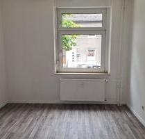 Gepflegte 3-Zimmer-Wohnung im Erdgeschoss zu vermieten! 1 Nettokaltmiete frei (2. Monat)* - Duisburg Hamborn