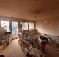 Frisch renoviert in Freimann: Helle 1-Zimmer-Wohnung mit Balkon und Einbauküche - München Schwabing-Freimann