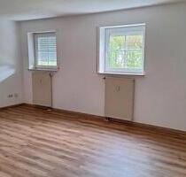 Helle Keller Wohnung, 3 Zimmer Küche u. Bad in Schierling