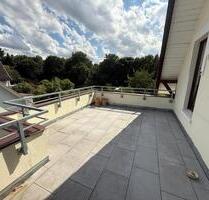 Maisonette in Malente: Viel Raum, Dachterrasse & Gartenanteil