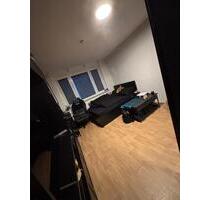 Charmante 1 Zimmer Wohnung ideal für Studenten oder Azubis - Rostock Groß-Klein