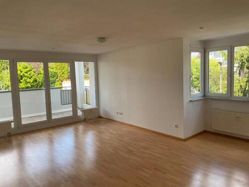 Foto - Helle, gepflegte 3,5-Zi.-Wohnung – ruhige Lage, Balkon & EBK