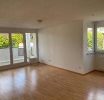 Helle, gepflegte 3,5-Zi.-Wohnung – ruhige Lage, Balkon & EBK - Illingen