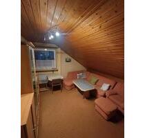 60 qm warm Miete Dachgeschosswohnung zu vermieten - Nieheim