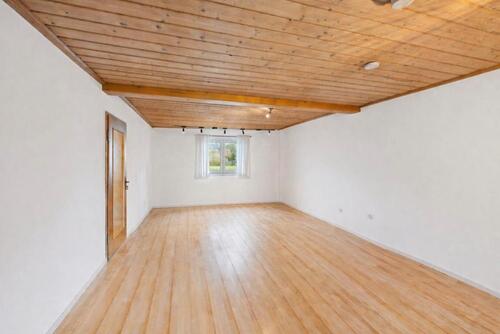Foto - 15 Zimmer Mehrfamilienhaus, Wohnhaus zum Kaufen in Burghaun