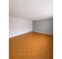 4 - Zimmer Wohnung mit Balkon, Stellplatz und Garten in Vinnhorst - Hannover Herrenhausen-Stöcken
