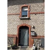 Charmantes Einfamilienhaus mit Einliegerwohnung in Großen Buseck